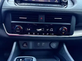 Nissan Rogue 2025 SV 4p Crossover
