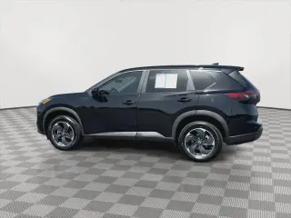Nissan Rogue 2025 SV 4p Crossover