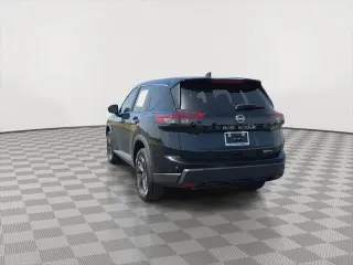 Nissan Rogue 2025 SV 4p Crossover