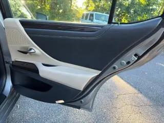 Lexus ES 350 2019 F SPORT 4dr Sedán
