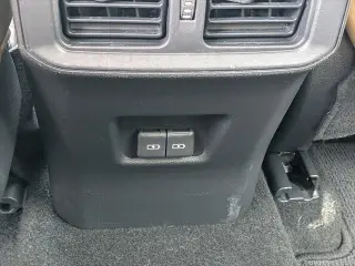 Toyota RAV4 Híbrido 2023 AWD XLE Premium SUV 4 puertas