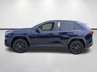 Toyota RAV4 Híbrido 2023 AWD XLE Premium SUV 4 puertas