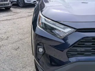Toyota RAV4 Híbrido 2023 AWD XLE Premium SUV 4 puertas