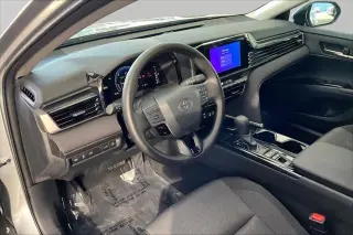 Toyota Camry 2025 LE 4dr Sedán