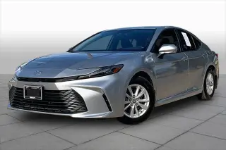 Toyota Camry 2025 LE 4dr Sedán
