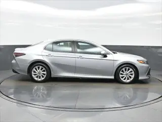 Toyota Camry 2022 AWD LE 4p Sedan