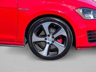Volkswagen Golf GTI 2017 S 4p Hatchback 6M