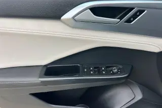 Volkswagen Taos 2025 SE 4p SUV