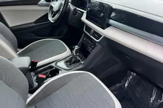 Volkswagen Taos 2025 SE 4p SUV