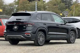 Volkswagen Taos 2025 SE 4p SUV