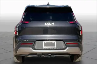 Kia EV9 2024 AWD Wind SUV de 4 puertas