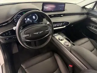 Genesis GV70 2023 AWD 2.5T Standard 4dr SUV