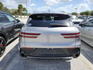 Genesis GV70 2022 AWD 2.5T Standard 4dr SUV