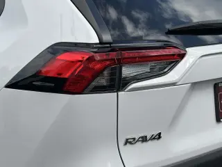 Toyota RAV4 2024 AWD LE 4dr SUV