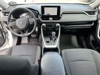 Toyota RAV4 2024 AWD LE 4dr SUV
