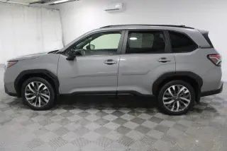Subaru Forester 2025 AWD Touring 4p Crossover