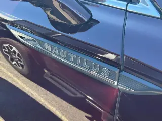 Lincoln Nautilus 2023 AWD Reserve 4dr SUV