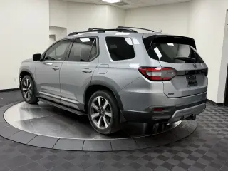 Honda Pilot 2023 AWD Elite 4dr SUV