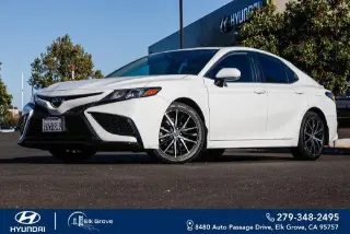 Toyota Camry 2022 SE 4p Sedana