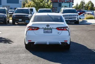 Toyota Camry 2022 SE 4p Sedana