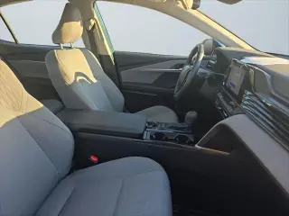 Toyota Camry 2025 AWD LE 4p Sedan
