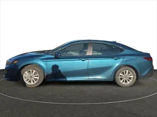 Toyota Camry 2025 AWD LE 4p Sedan