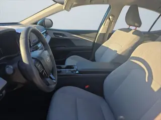 Toyota Camry 2025 AWD LE 4p Sedan