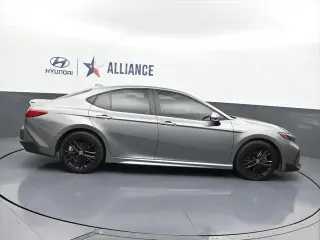 Toyota Camry 2025 SE 4dr Sedan