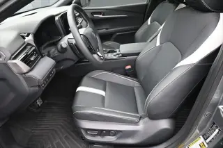 Toyota Camry 2025 SE 4dr Sedan