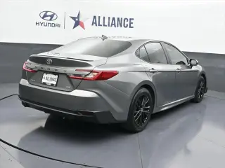 Toyota Camry 2025 SE 4dr Sedan