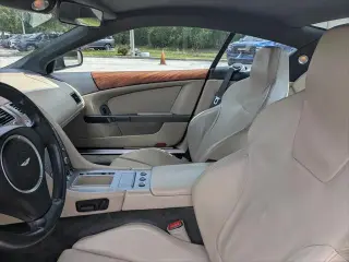 Aston Martin DB9 2005 2p Coupé
