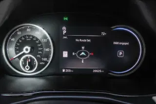 Genesis GV70 2025 AWD 2.5T Estándar 4p SUV
