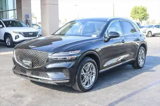 Genesis GV70 2025 AWD 2.5T Estándar 4p SUV