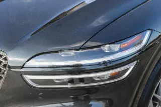 Genesis GV70 2025 AWD 2.5T Estándar 4p SUV