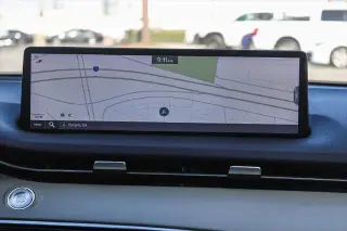 Genesis GV70 2025 AWD 2.5T Estándar 4p SUV