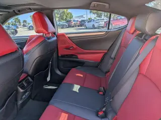 Lexus ES 350 2023 F SPORT Handling 4dr Sedán