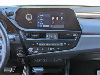 Lexus ES 350 2023 F SPORT Handling 4dr Sedán