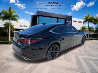 Lexus ES 350 2023 F SPORT Handling 4dr Sedán