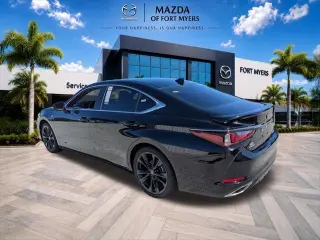 Lexus ES 350 2023 F SPORT Handling 4dr Sedán
