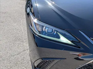 Lexus ES 350 2023 F SPORT Handling 4dr Sedán