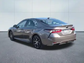 Toyota Camry 2024 SE 4p Sedan