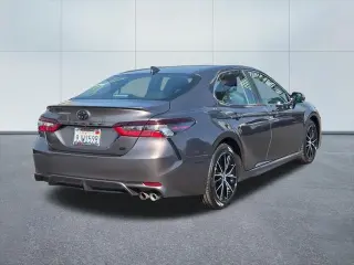 Toyota Camry 2024 SE 4p Sedan
