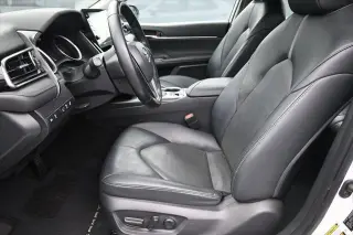 Toyota Camry Híbrido 2022 XLE 4p Sedán