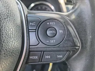 Toyota Camry 2018 SE 4dr Sedán