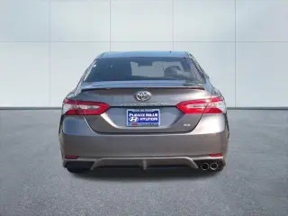 Toyota Camry 2018 SE 4dr Sedán