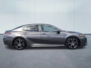Toyota Camry 2018 SE 4dr Sedán