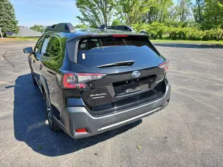 Subaru Outback 2023 AWD Premium 4p Crossover
