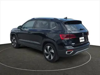 Volkswagen Taos 2024 4Motion SE AWD 4p SUV