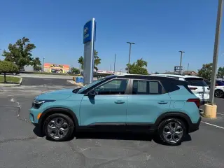 Kia Seltos 2024 AWD S 4dr SUV