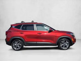 Kia Seltos 2024 S 4dr SUV